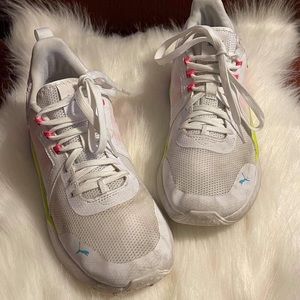 Puma anzarun women’s sneaker